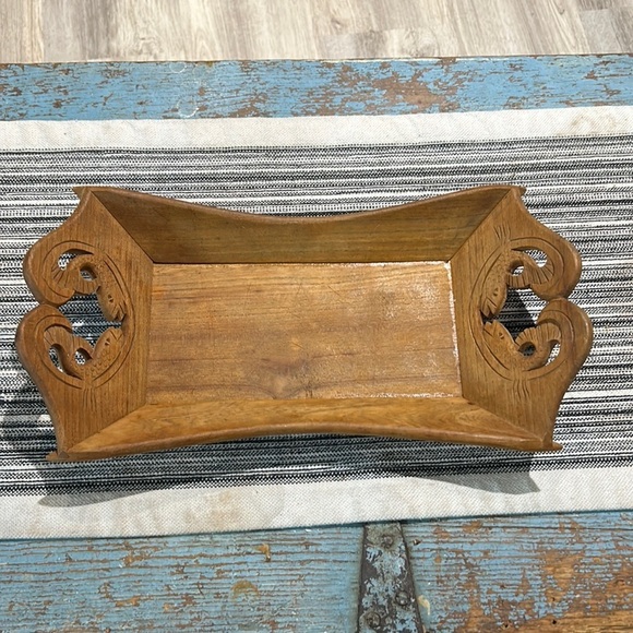 Vintage wooden tray with fish carving - Picture 1 of 5